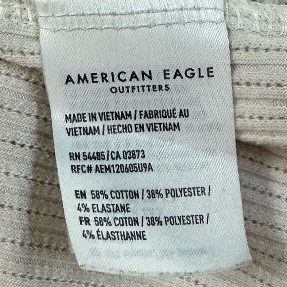 American Eagle, L, Cropped, Floral shirt - Picture 3 of 3